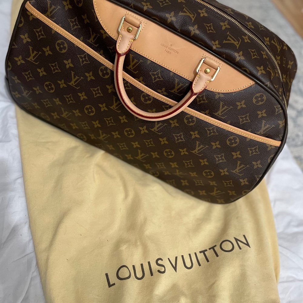 Louis vuitton duffle bag
